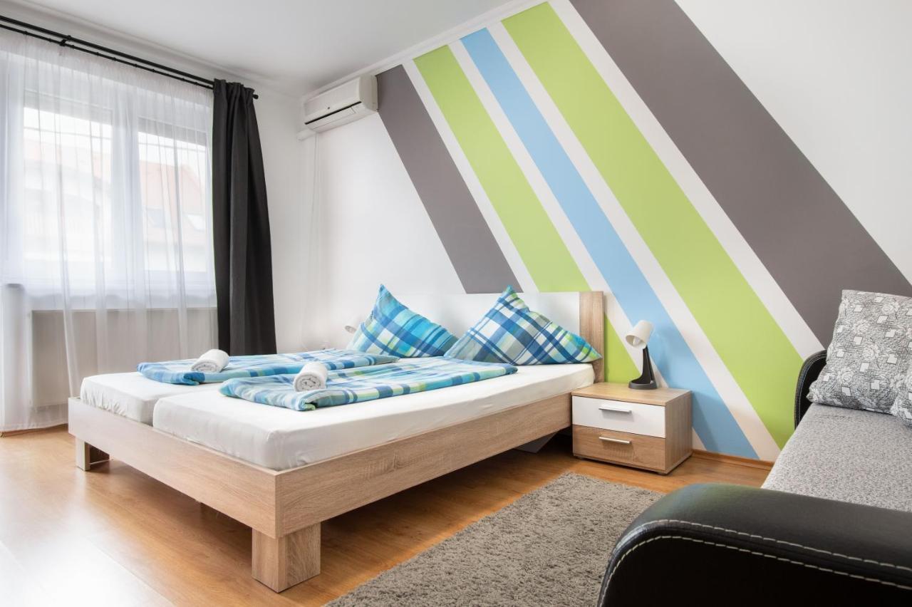 Lux Apartmanok Hajdúszoboszló Exterior foto